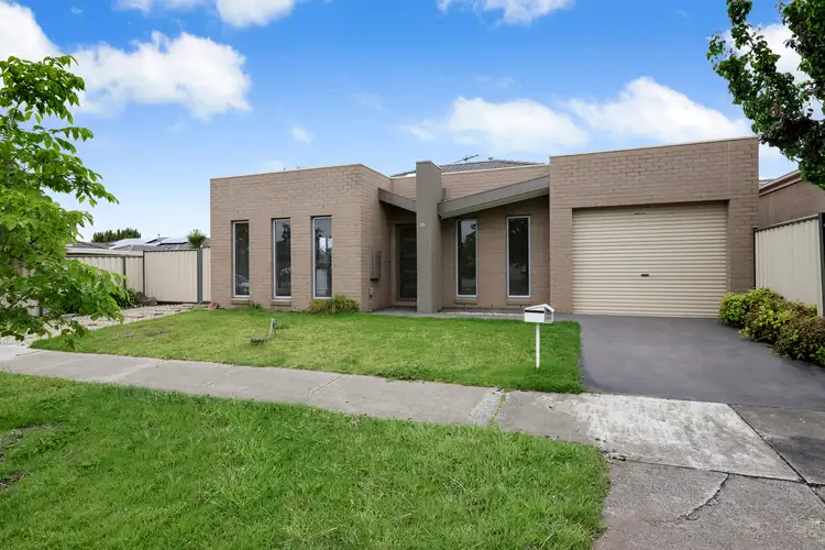50 Sorbonne Drive, Sunbury VIC 3429