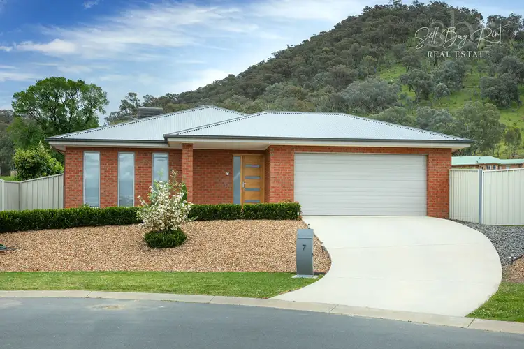 Main view of Homely house listing, 7 FYFE COURT, Wodonga VIC 3690