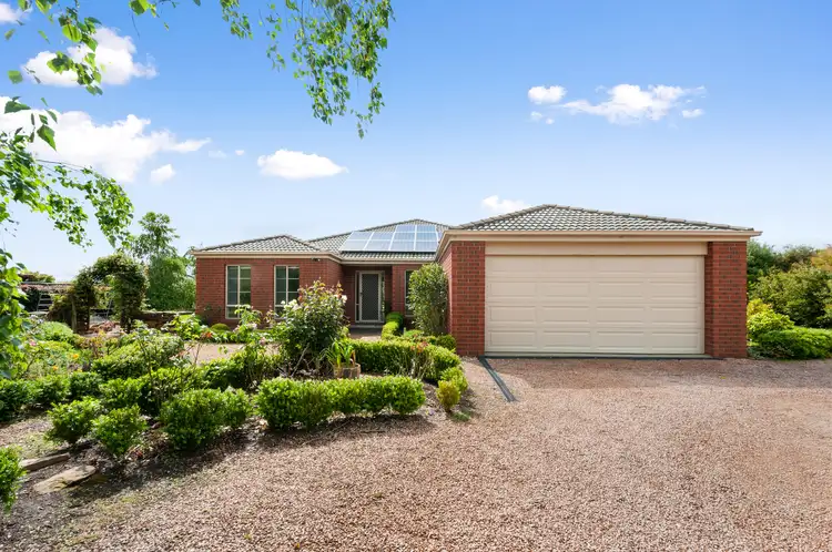 5 Sarah Court, Wurruk VIC 3850