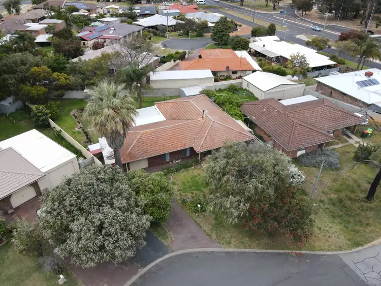 Second view of Homely house listing, 5 Powell Court, Withers WA 6230