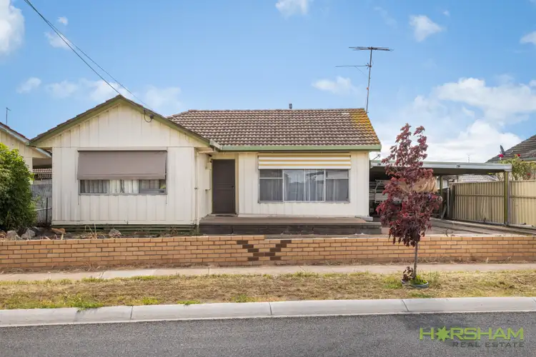17 Hennessy Street, Horsham VIC 3400