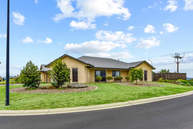 Fifth view of Homely house listing, 2 Birkdale Court, Worrolong SA 5291