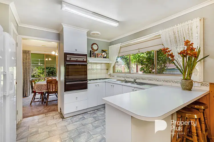 Third view of Homely house listing, 5 Sheehan Court, Castlemaine VIC 3450