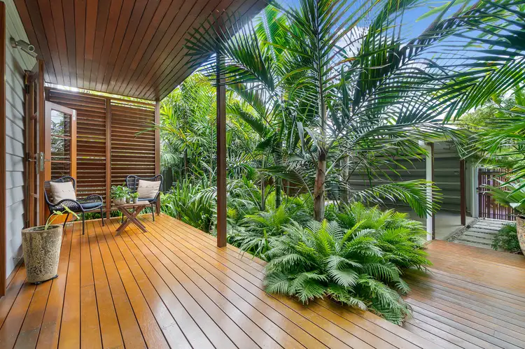 10 Boxgrove Avenue, Wynnum QLD 4178