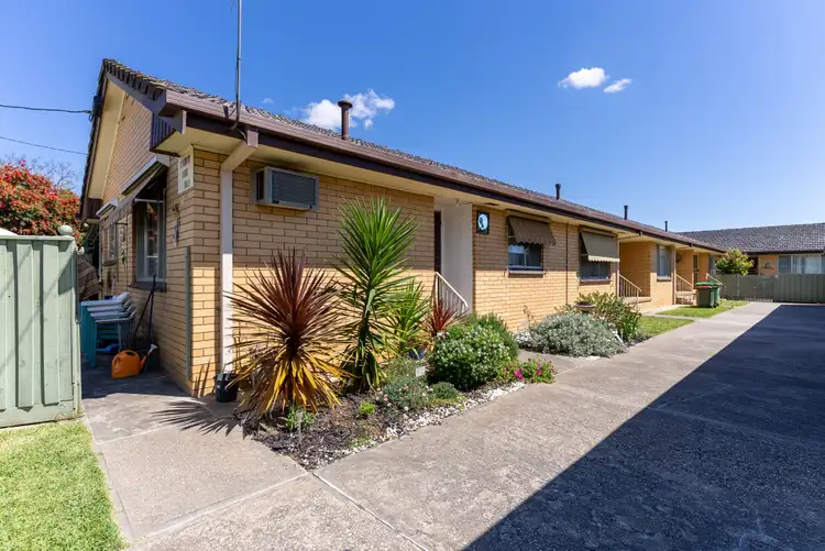 Fourth view of Homely block of units listing, 1-5/14 Athol Street, Wodonga VIC 3690