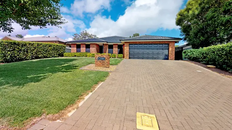 42 Cypress Point Drive, Dubbo NSW 2830