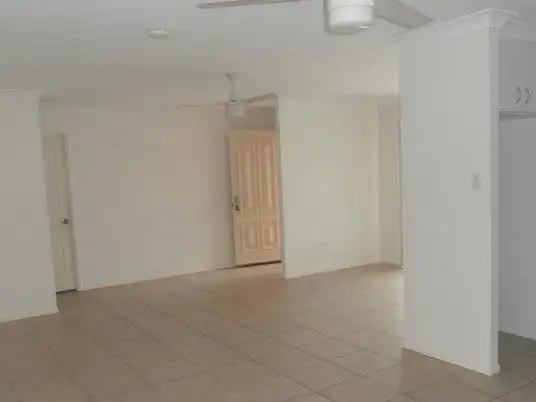 Fifth view of Homely villa listing, 2/79 Boyd Street, Chinchilla QLD 4413