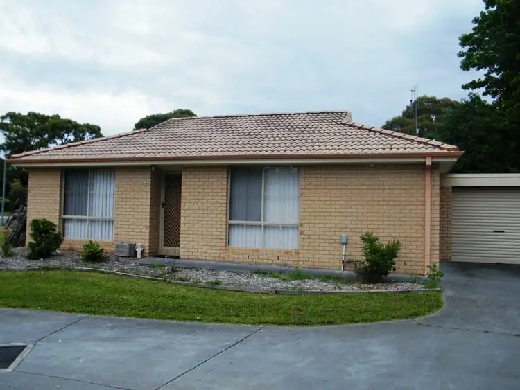 16/3 Gumleaf Place, Drouin VIC 3818