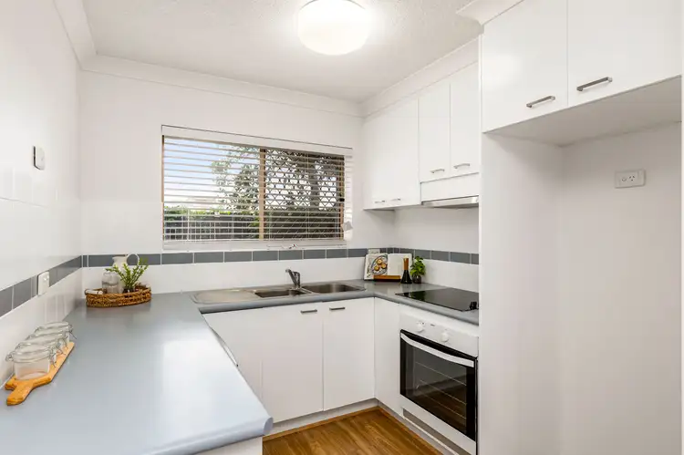 Sixth view of Homely unit listing, 1/58 Lisson Grove, Wooloowin QLD 4030