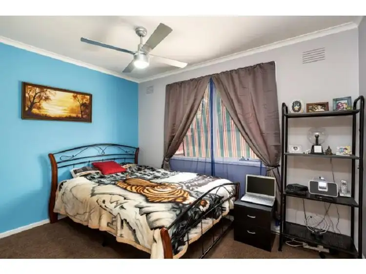 Fifth view of Homely unit listing, 1/4-10 Plover Street, Melton VIC 3337