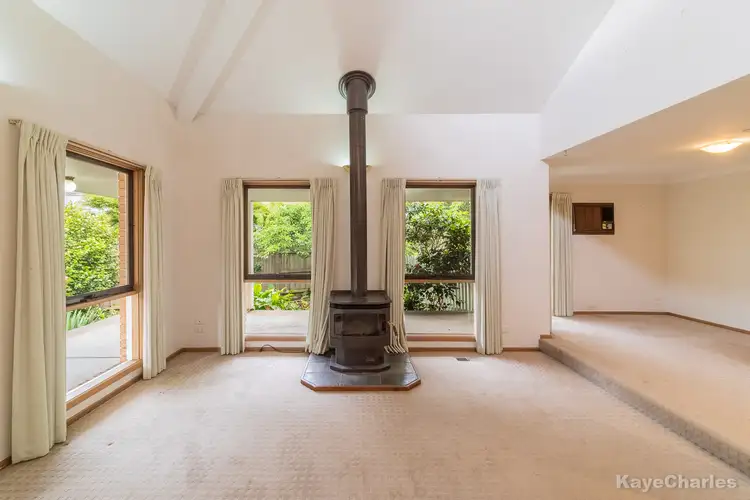 Fifth view of Homely house listing, 9 Sumner Court, Berwick VIC 3806