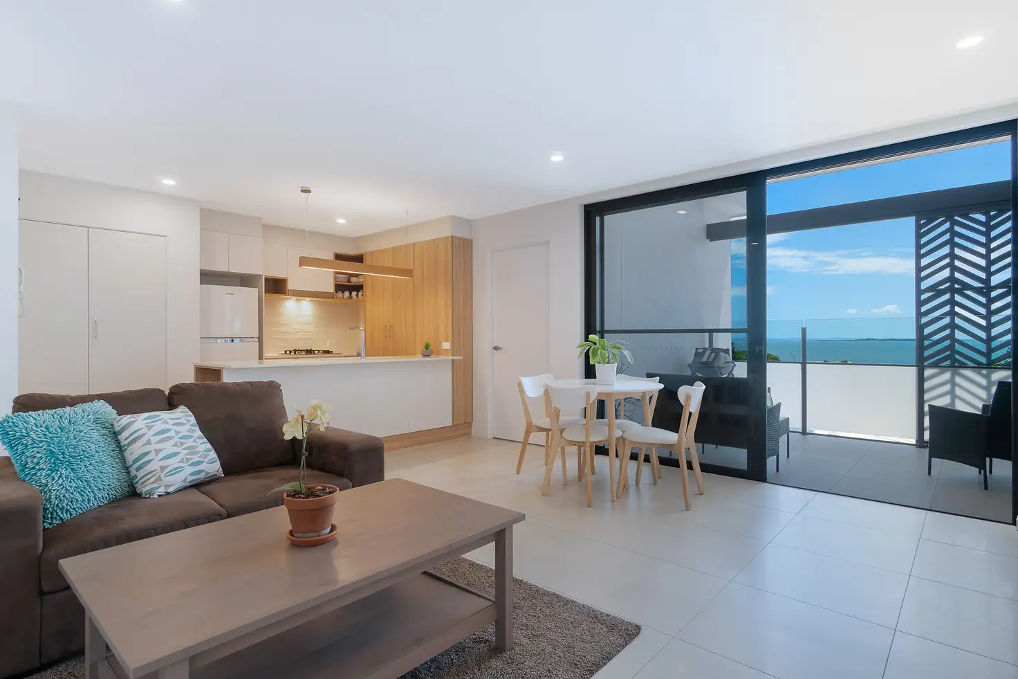 Main view of Homely unit listing, 15/72 Clara Street, Wynnum QLD 4178