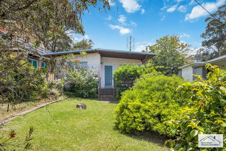 Third view of Homely house listing, 4 BARINGA CRESCENT, Lilli Pilli NSW 2536