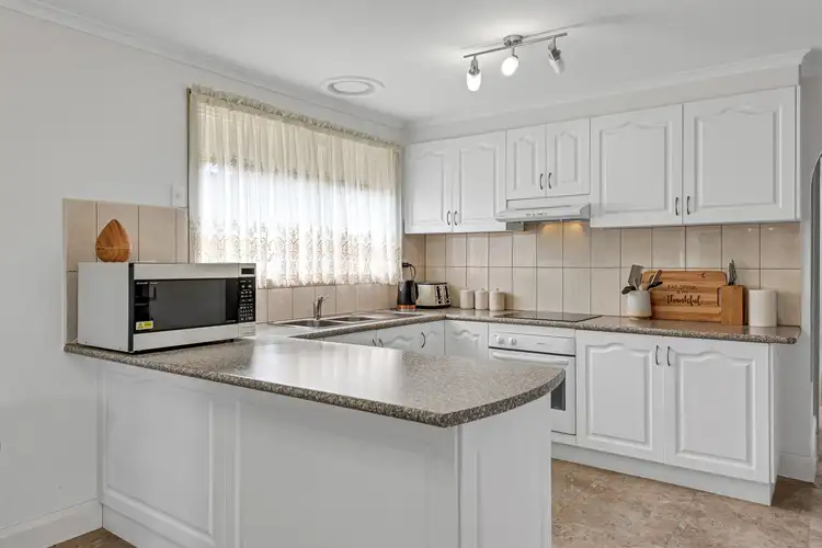 Second view of Homely house listing, 7 Oxley Way, Endeavour Hills VIC 3802