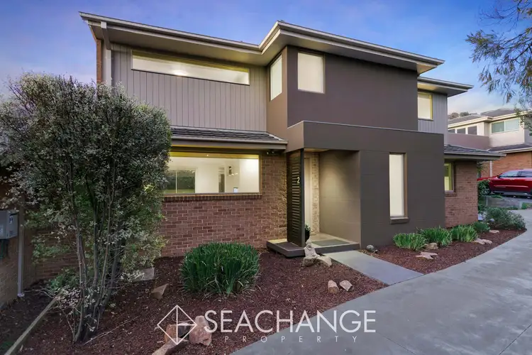 2/13 Lucerne Avenue, Mornington VIC 3931