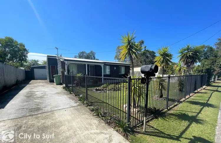 12 Tarlo Street