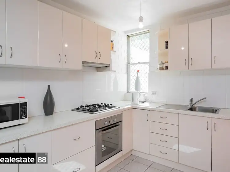 Fifth view of Homely apartment listing, 6/38 Waterloo Crescent, East Perth WA 6004
