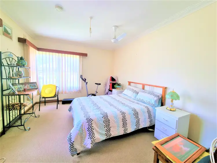Seventh view of Homely house listing, 6 Canonsgate Avenue, Kerang VIC 3579