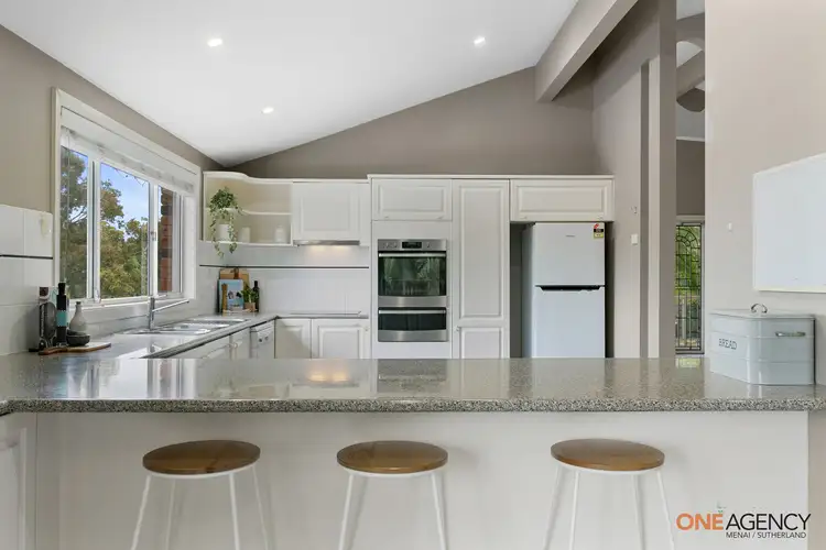 Fifth view of Homely house listing, 19 Baudin Close, Illawong NSW 2234