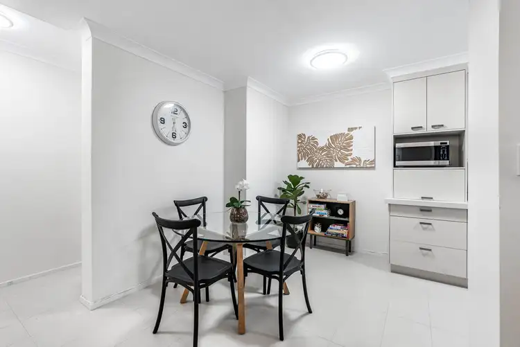 Fourth view of Homely apartment listing, 5/12 Hanworth Street, East Brisbane QLD 4169