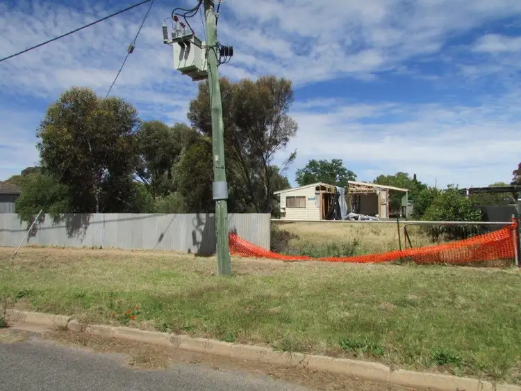 13 Petering Street, Minyip VIC 3392