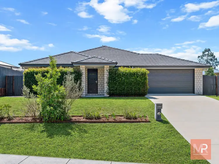 17 Outlook Crescent, Flagstone QLD 4280