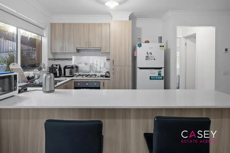 Fourth view of Homely unit listing, 8 Telford Circuit, Drouin VIC 3818