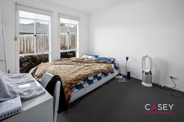Fifth view of Homely unit listing, 8 Telford Circuit, Drouin VIC 3818