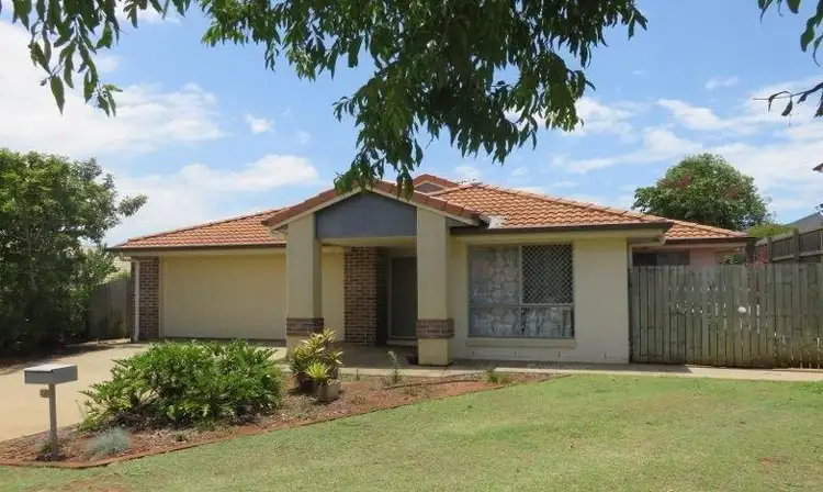 18 Shaw Place, Redland Bay QLD 4165