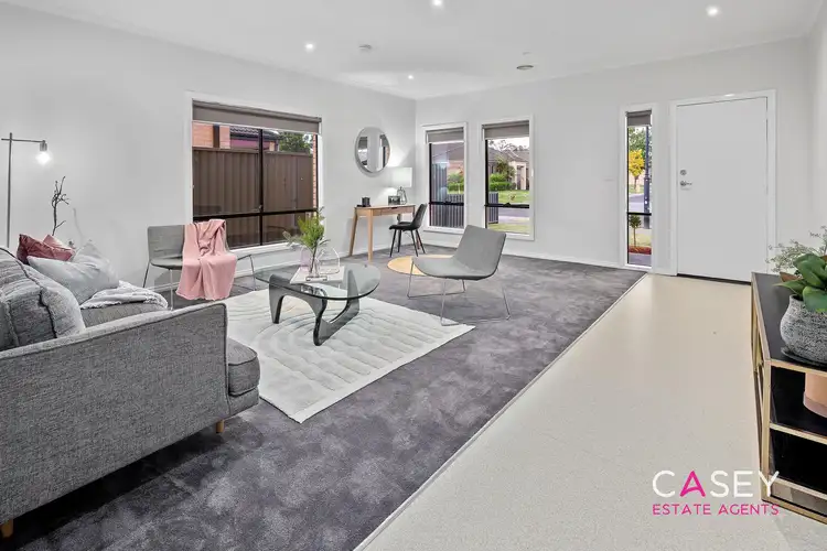 Fifth view of Homely house listing, 7 Paxton Link, Pakenham VIC 3810
