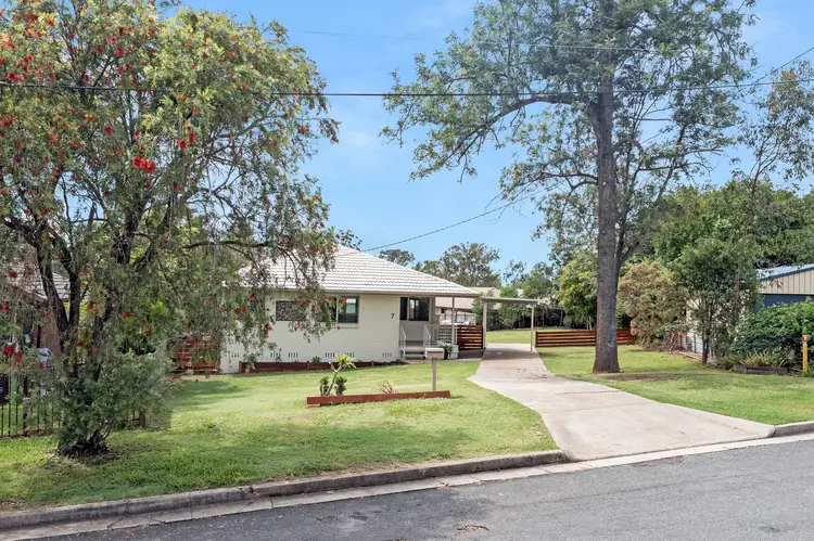 7 COCKREM STREET, Brassall QLD 4305