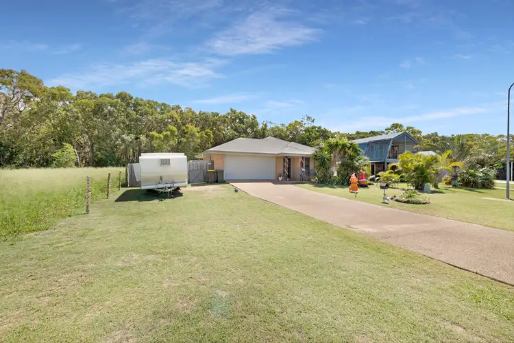 1 Tulip Court, Moore Park Beach QLD 4670