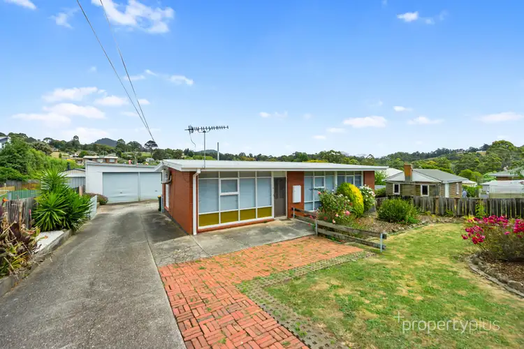 2 South Road, Penguin TAS 7316