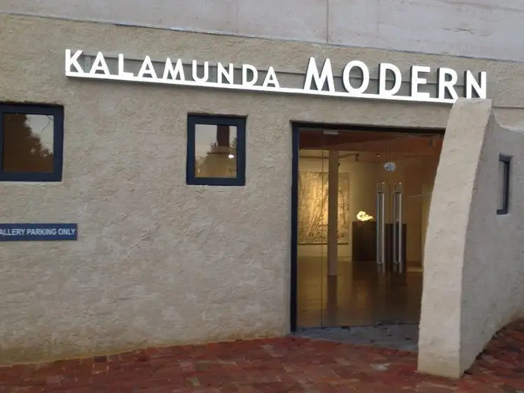 10 Stirk Street, Kalamunda WA 6076