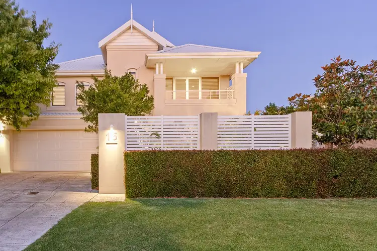 15 Raymond Street, Mount Pleasant WA 6153