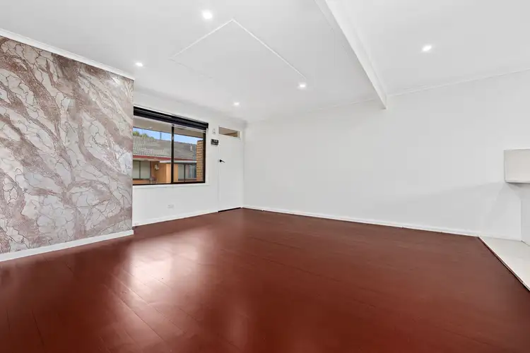 7/37A West Esplanade, St Albans VIC 3021