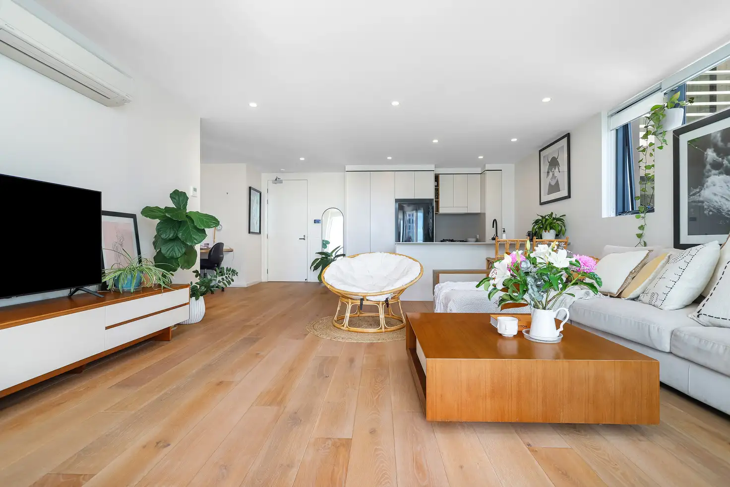 Main view of Homely unit listing, 401/13-15 HAIG STREET, Kirra QLD 4225