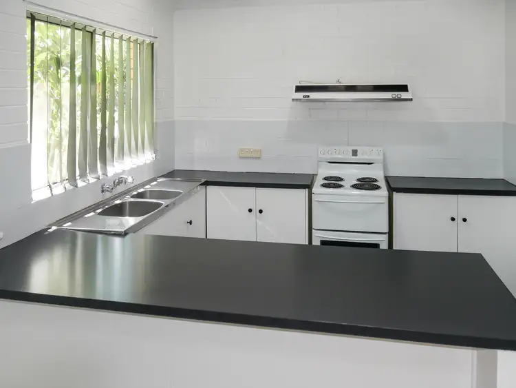 Fifth view of Homely unit listing, 7/76 Wade Avenue, Leeton NSW 2705