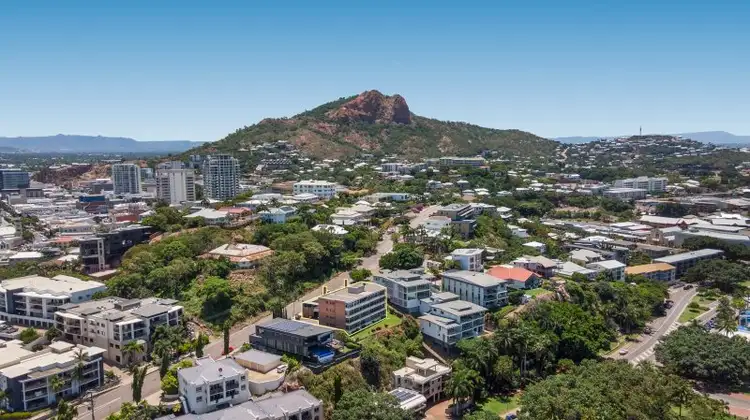 Second view of Homely unit listing, 4/23 Cleveland Terrace, North Ward QLD 4810