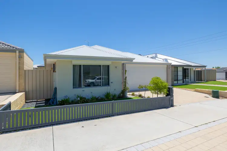 4 CANBERRA AVENUE, Landsdale WA 6065