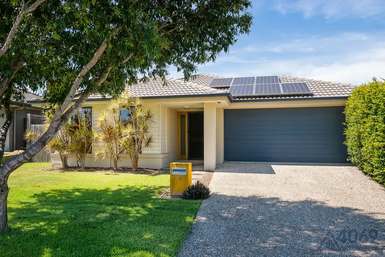 6 Dinnigan Crescent