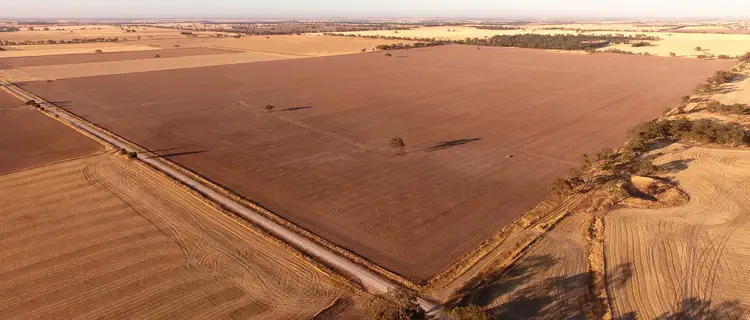 Uthmeyers Road, Nhill VIC 3418