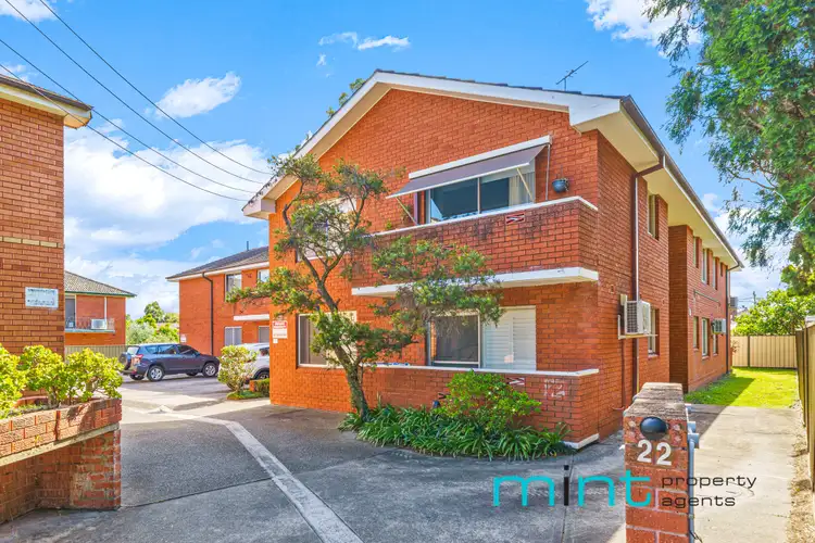 8/22 Morris Avenue, Croydon Park NSW 2133