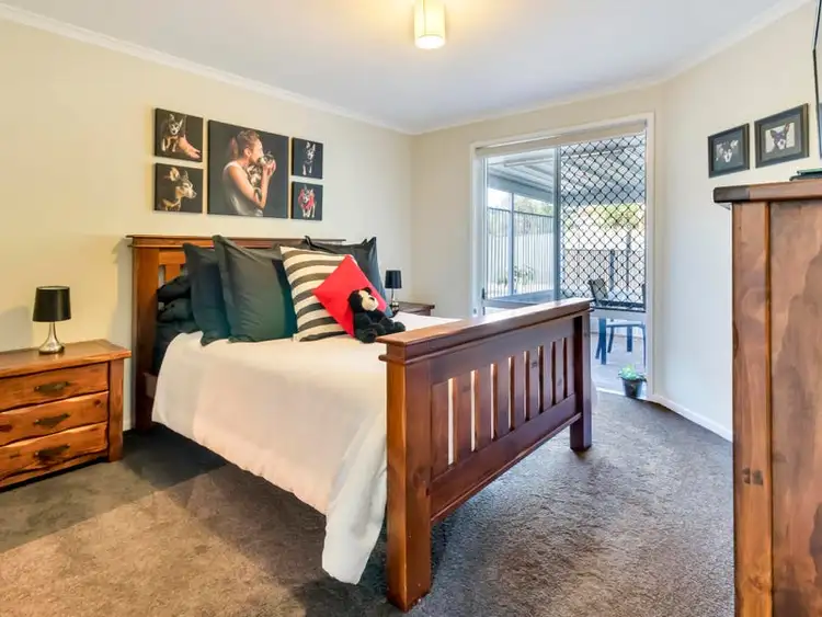 Fifth view of Homely house listing, 1 Corringle Close, Helensvale QLD 4212