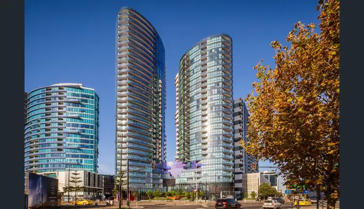 2209/241 HARBOUR ESPLANADE, Docklands VIC 3008