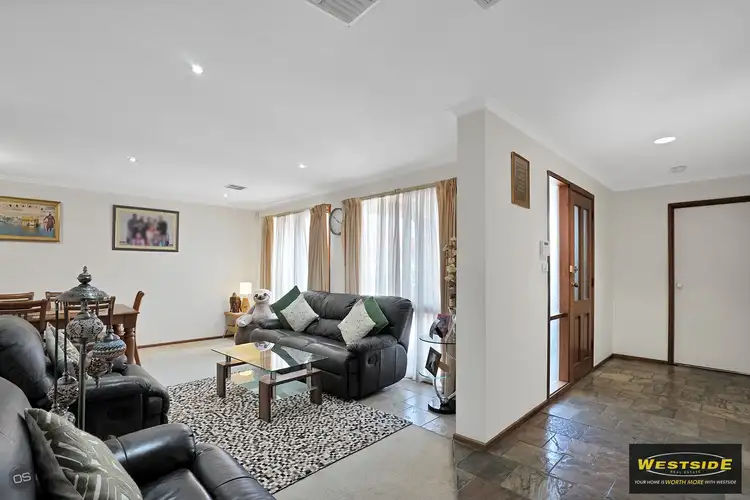 Fourth view of Homely house listing, 3 Kingfisher Court, Werribee VIC 3030