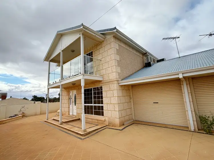 2/5e Addis Street, Mullingar WA 6430