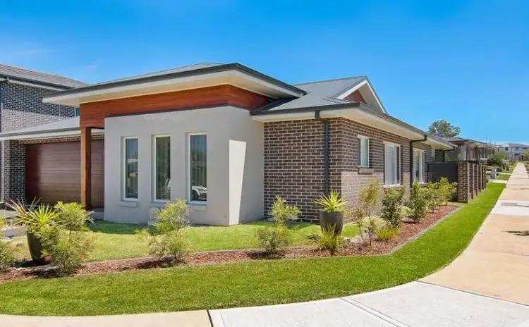 35 Fleet Avenue, Jordan Springs NSW 2747