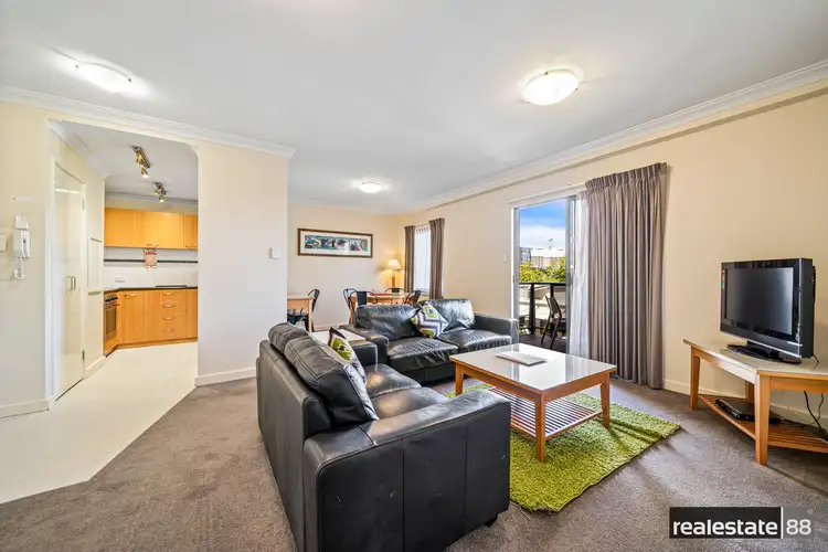 53/118 Mounts Bay Road, Perth WA 6000