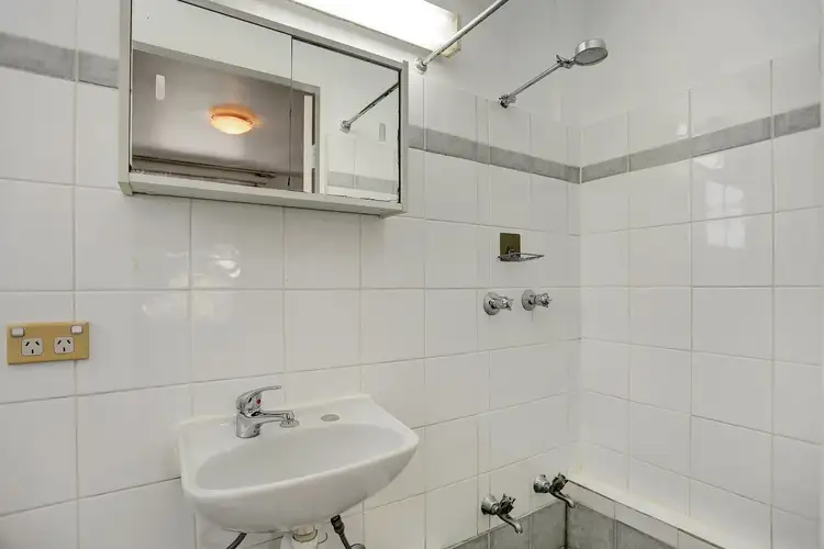 Fourth view of Homely apartment listing, 3/2 Victoria Road, Glebe NSW 2037
